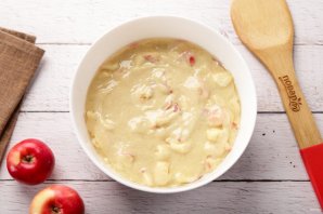 Яблочный пирог в микроволновке Яблочный пирог в микроволновке