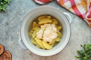 Куриные голени с картофелем