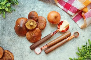 Маслята на сковороде Маслята на сковороде