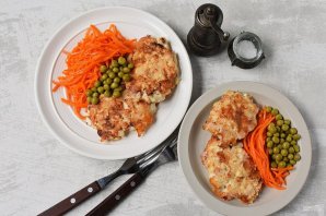 Рубленые куриные котлеты с сыром