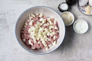 Рубленые куриные котлеты с сыром